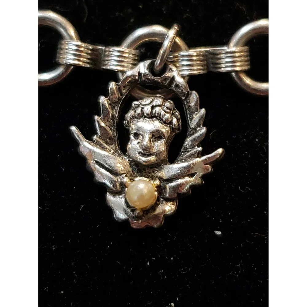 Vintage Unsigned Angel And Heart Silver Tone Charm Bracelet With Solid Clasp - Picture 3 of 6